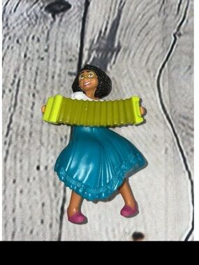 Disney's Encanto Mirabel Madrigal Toy Mcdonalds Kids Girls Plastic Collectible